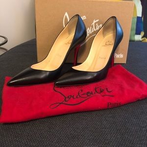 Christian Louboutin Apostrophe Pump 100